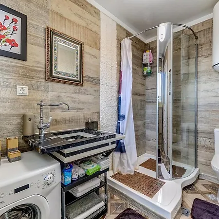 Mordelliya Private Jacuzzi Apartment *