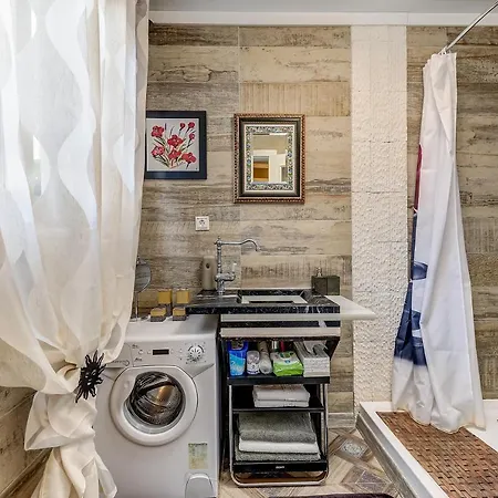 Mordelliya Private Jacuzzi Apartment *