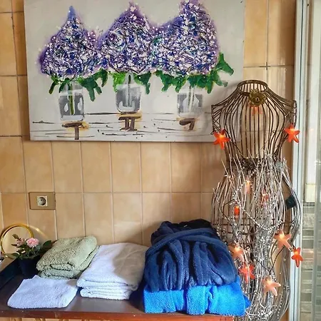 Apartment Mordelliya Private Jacuzzi
