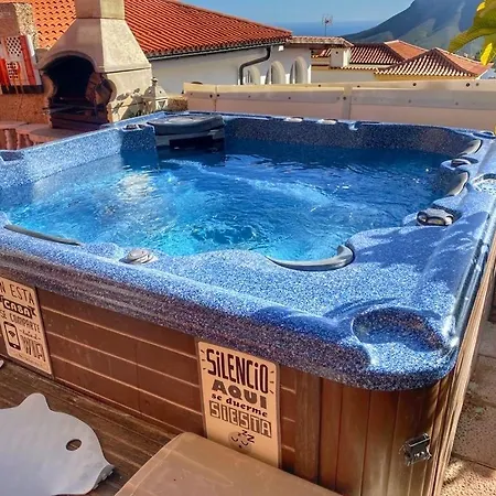 Apartment Mordelliya Private Jacuzzi