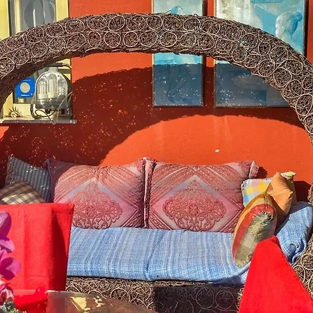 Mordelliya Private Jacuzzi Apartment *